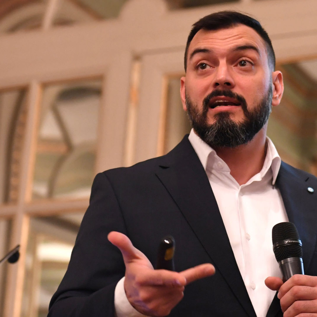Emmanuel Álvares Agis